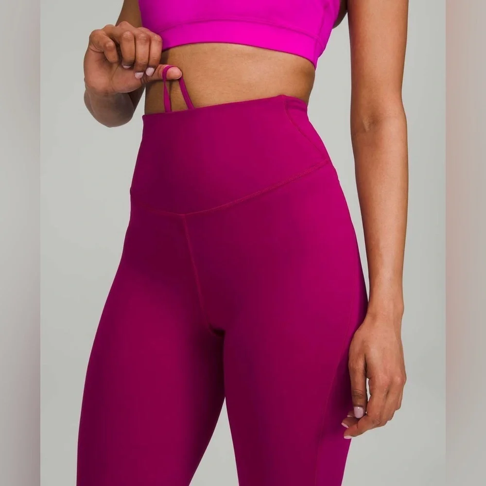 Lululemon Base Pace High-Rise Crop 23